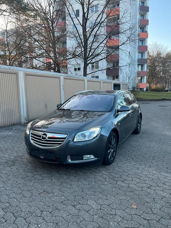 Gebraucht Opel Insignia 160 PS (117 kW) 2012 Grau Kombi