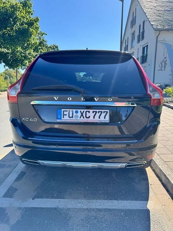 Gebraucht Volvo XC60 Summum 215 PS (158 kW) 2014 Schwarz SUV