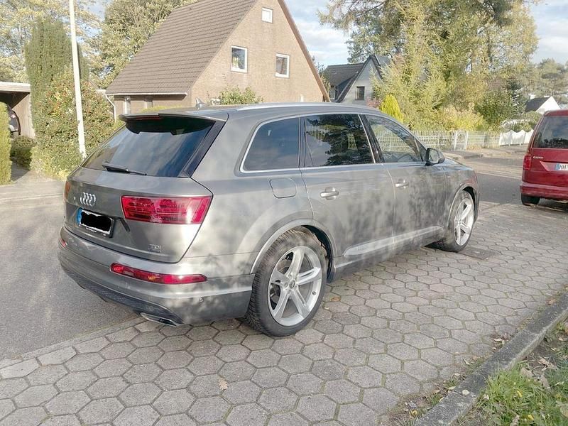 Gebraucht Audi Q7 Performance 272 PS (200 kW) 2018 Silber SUV