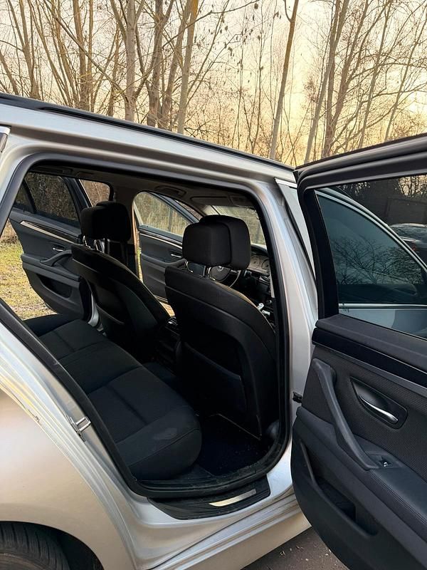 Gebraucht BMW 525 204 PS (150 kW) 2011 Silber Kombi