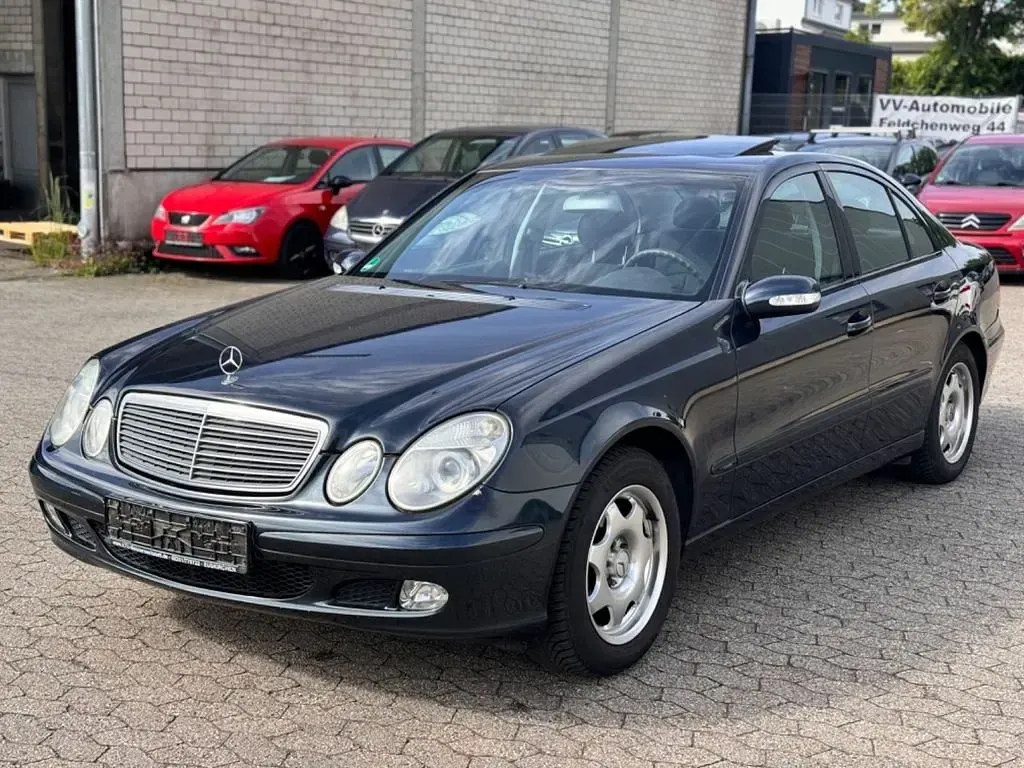 Gebraucht Mercedes E240 177 PS (130 kW) 2002 Blau Limousine