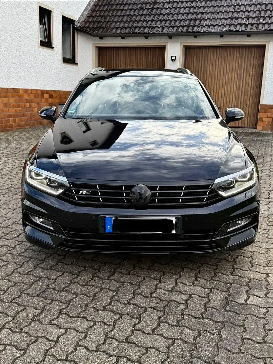 Gebraucht VW Passat R-line 239 PS (175 kW) 2016 Schwarz Kombi