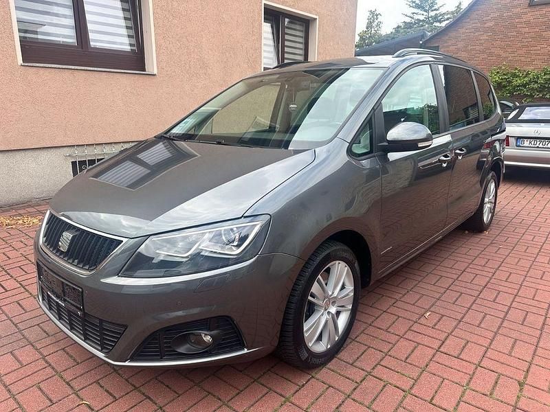 Grau Gebraucht 2012 Seat Alhambra Style Van / Kleinbus | 9.450 € (Guter Preis) - Bild 1/4