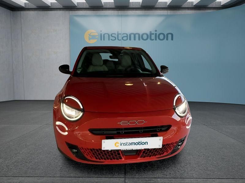 Gebraucht Fiat 600E La Prima 114 kW (156 PS) 2023 Orange Kleinwagen