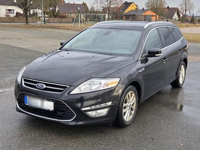 Gebraucht Ford Mondeo 140 PS (102 kW) 2013 Schwarz Kombi