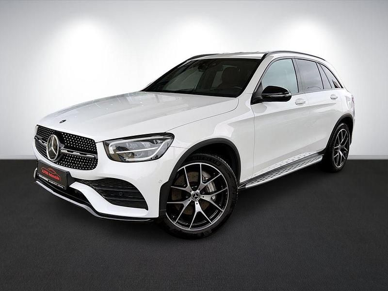 Weiß Gebraucht 2021 Mercedes 200 AMG line SUV | 38.990 € (Teuer) - Bild 1/4