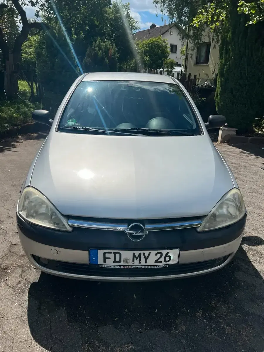 Gebraucht Opel Corsa 58 PS (42 kW) 2002 Silber Kleinwagen