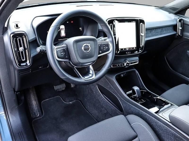 Gebraucht Volvo XC40 Core 169 kW (231 PS) 2023 Blau SUV