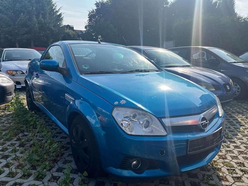 Gebraucht Opel Tigra Enjoy 90 PS (66 kW) 2005 Antiguablau mi2 Cabrio