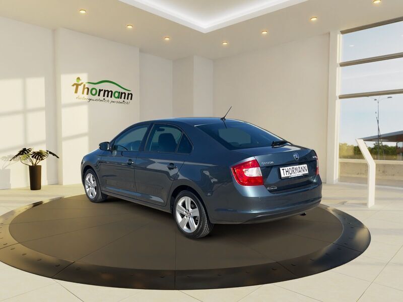 Gebraucht Skoda Rapid Drive 110 PS (80 kW) 2017 Grau Limousine