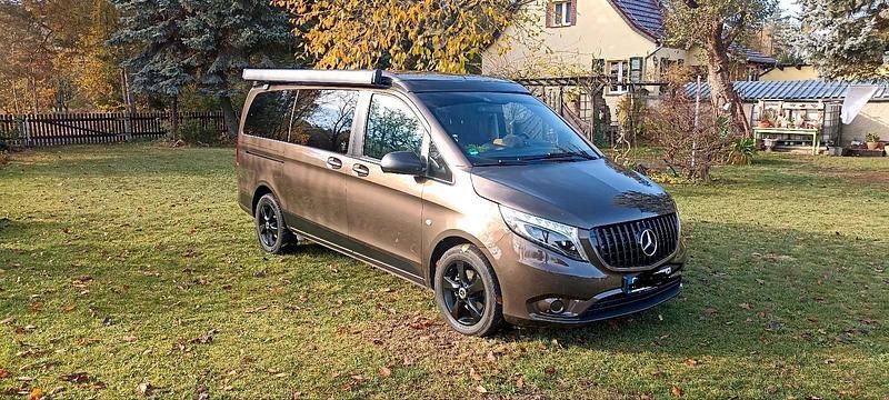Braun Gebraucht 2018 Mercedes V220 Marco Polo Van / Kleinbus | 37.900 € (Superpreis) - Bild 1/4