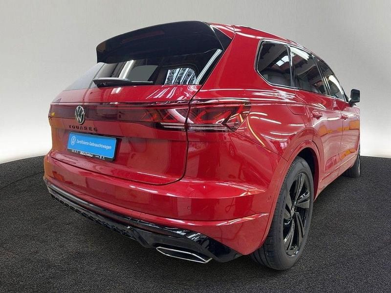 Gebraucht VW Touareg R-line 286 PS (210 kW) 2025 Rot SUV