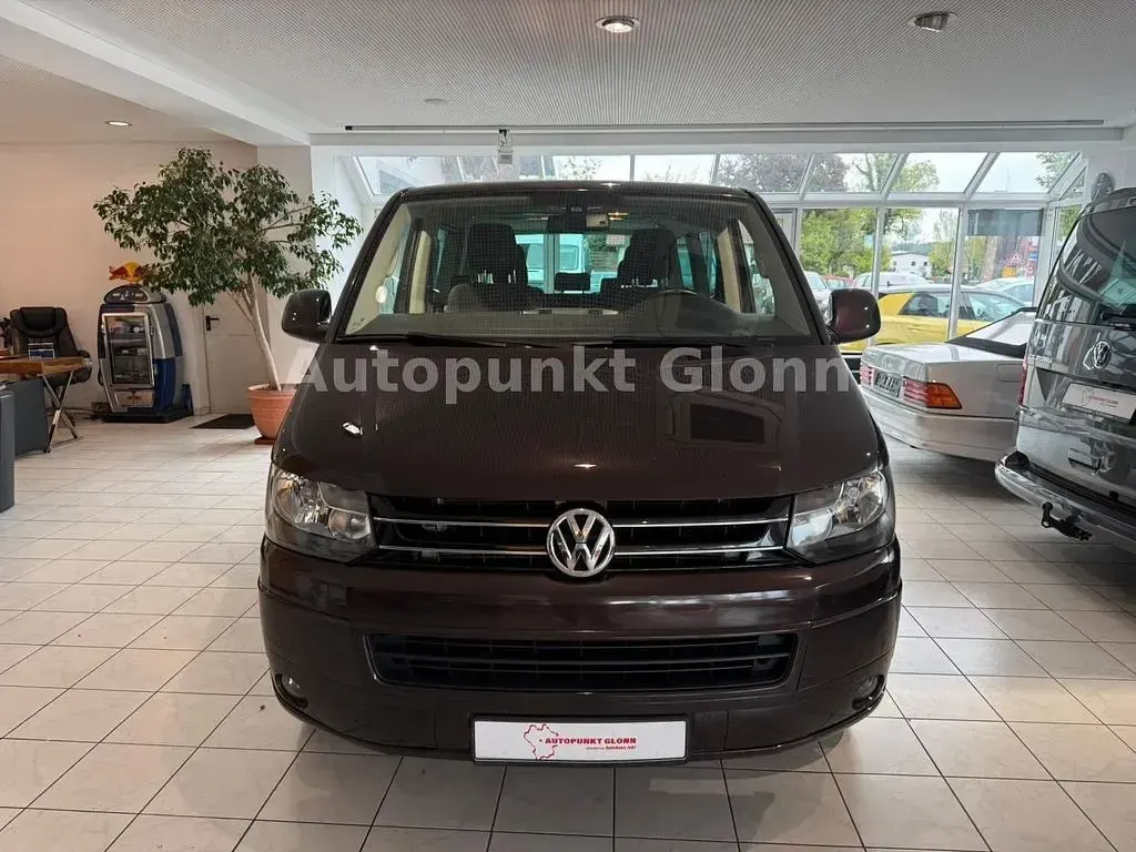 Gebraucht VW Multivan 140 PS (102 kW) 2014 Braun Van / Kleinbus