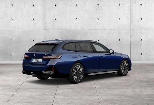 Neu BMW 540 303 PS (222 kW) 2026 Blau Kombi