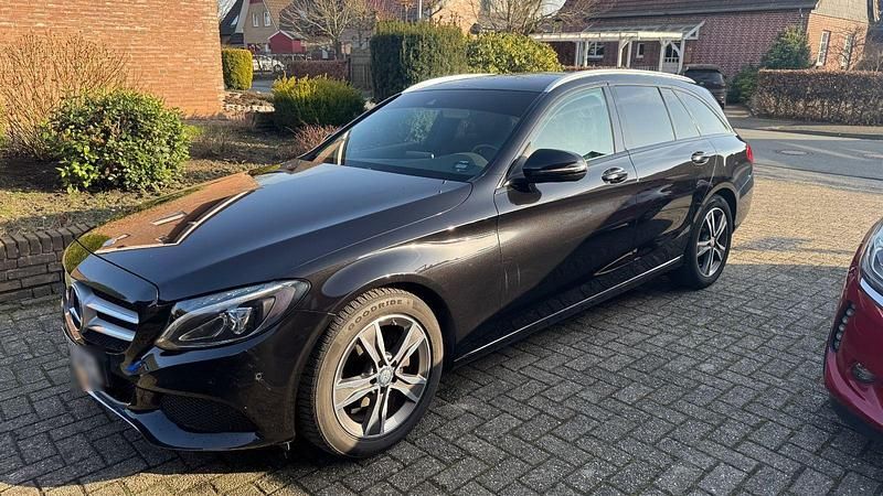 Gebraucht Mercedes 200 136 PS (100 kW) 2015 Schwarz Kombi