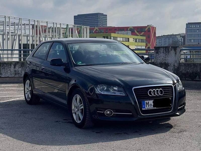 Gebraucht Audi A3 125 PS (91 kW) 2012 Schwarz Kleinwagen