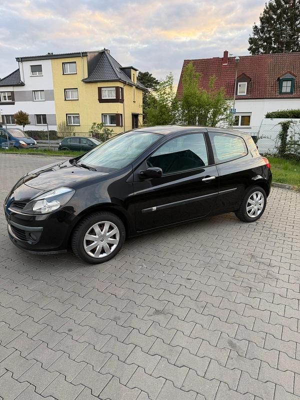Second-hand Renault Clio II 2007 Hatchback