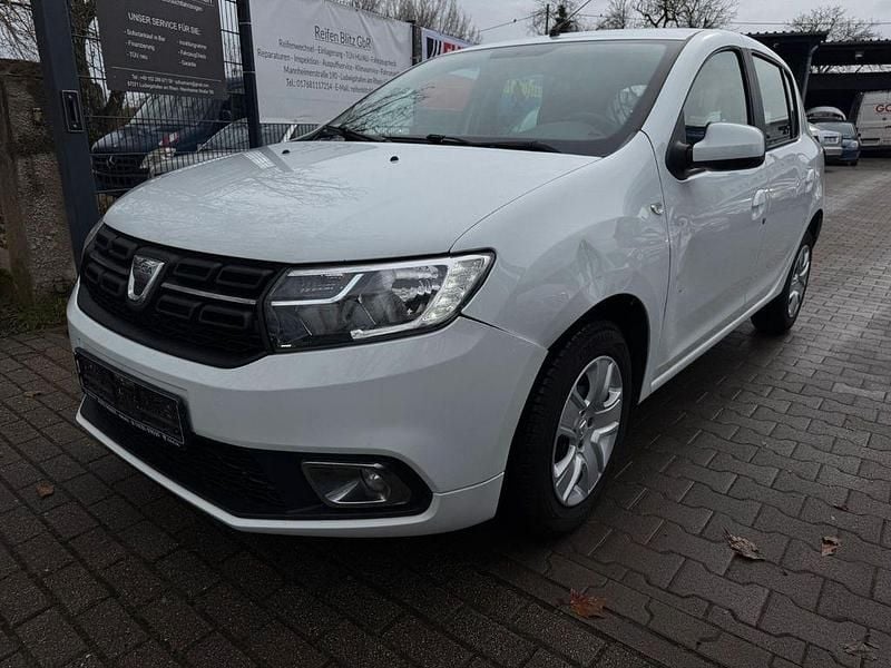 Gebraucht Dacia Sandero 73 PS (53 kW) 2017 Weiß Limousine