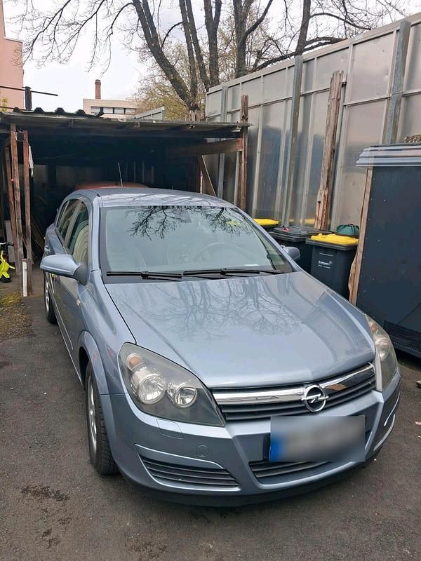 Usata Opel Astra 125 CV (91 kW) 2004 Grigio Utilitaria