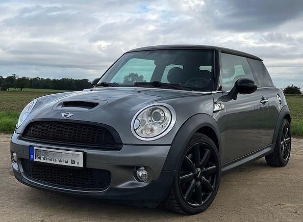 Grau Gebraucht 2009 Mini Cooper S Chili Kleinwagen | 5.980 € (Fairer Preis) - Bild 1/4