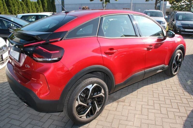 Gebraucht Citroën C4 Feel 131 PS (96 kW) 2021 Rot SUV