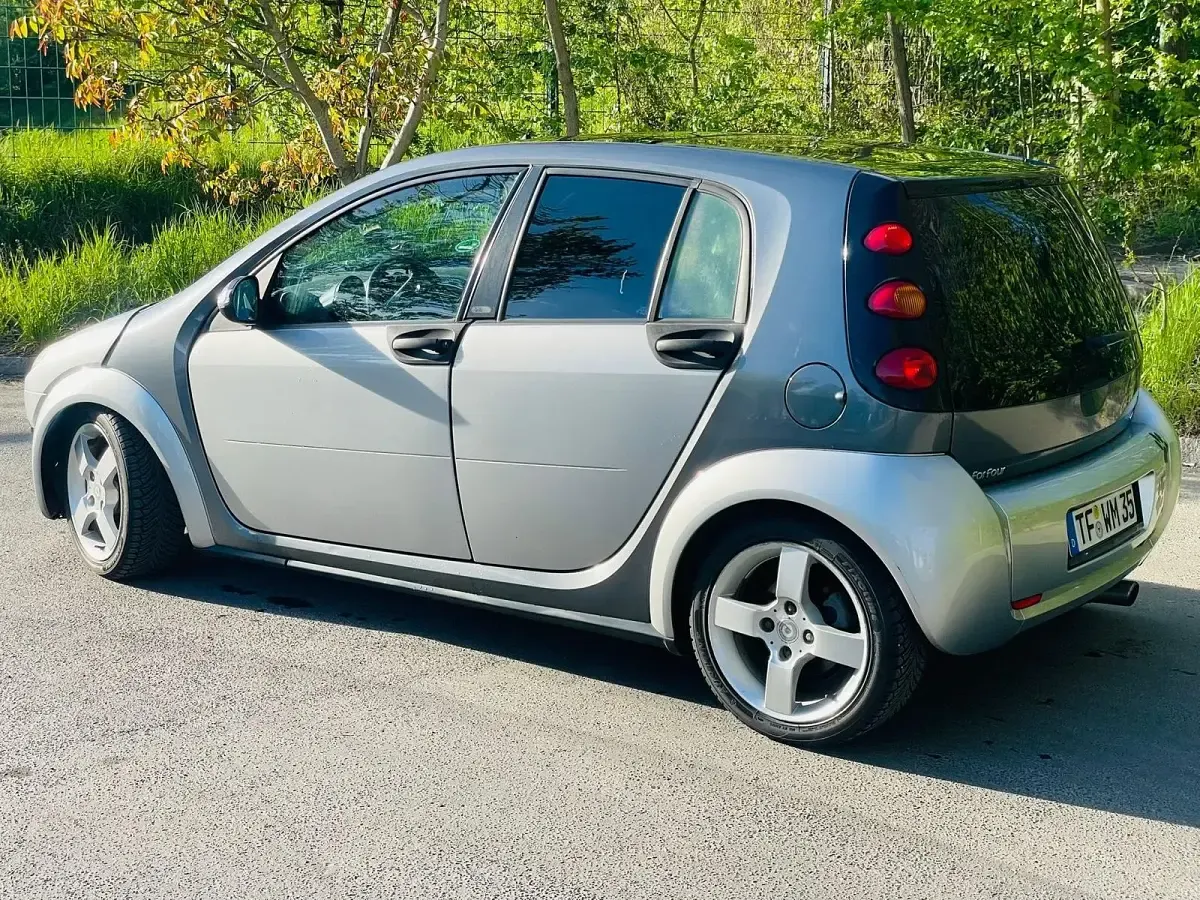 Second-hand Smart ForFour 95 CP (69 kW) 2005 Argintiu Hatchback