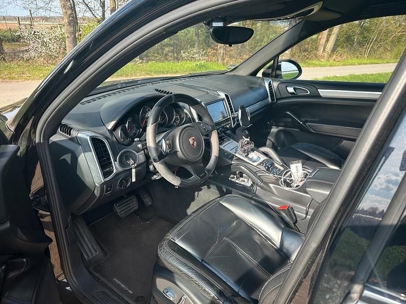 Gebraucht Porsche Cayenne 240 PS (176 kW) 2011 Schwarz SUV