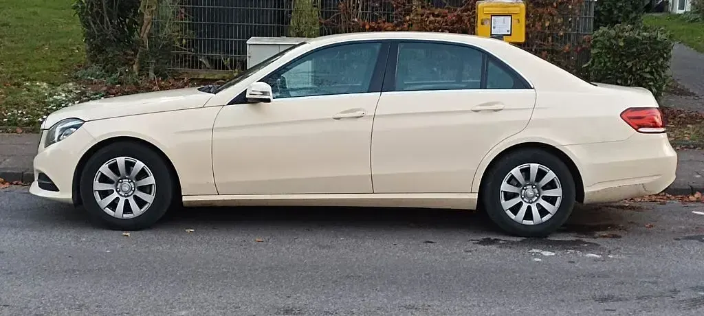 Gebraucht Mercedes 200 185 PS (136 kW) 2016 Beige Limousine