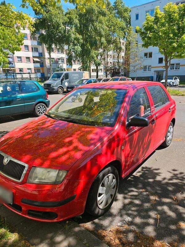 Rot Gebraucht 2005 Skoda Fabia Kleinwagen | 800 € (Superpreis) - Bild 1/4