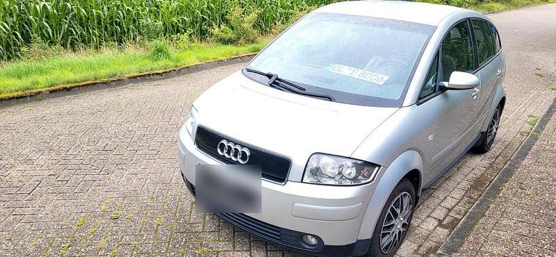 Usata Audi A2 66 CV (48 kW) 2000 Argento Utilitaria