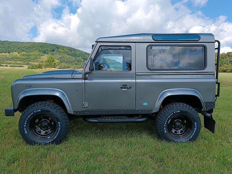 Gebraucht Land Rover Defender 122 PS (89 kW) 2009 Grau Kombi