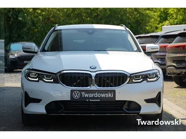 Gebraucht BMW 320 Sport Line 184 PS (135 kW) 2022 Weiss Kombi