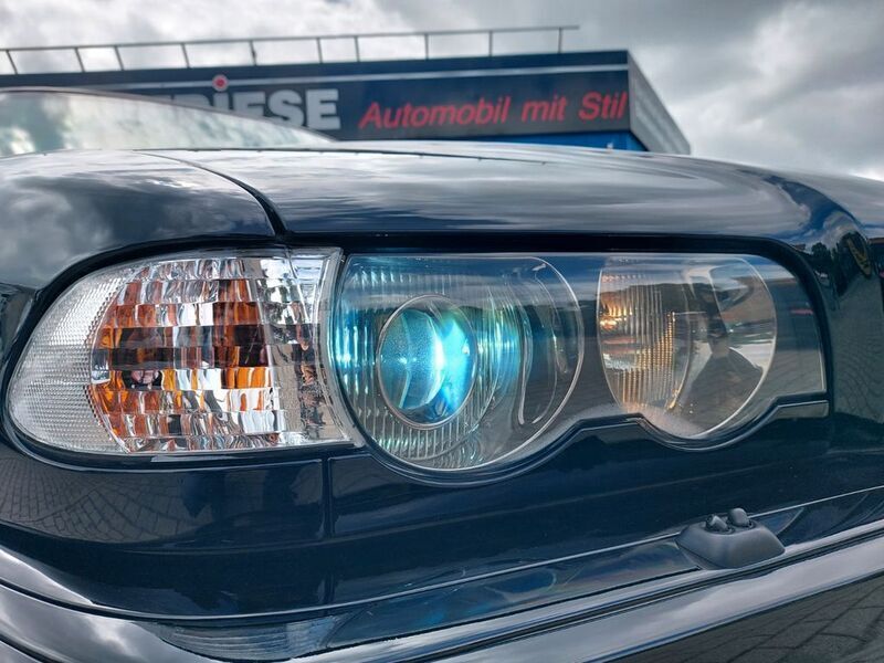 Gebraucht BMW 750L 326 PS (239 kW) 2000 Other Limousine