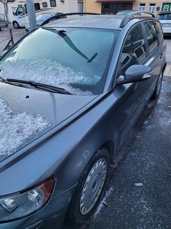 Usado Volvo V50 136 CV (100 kW) 2007 Gris Familiar