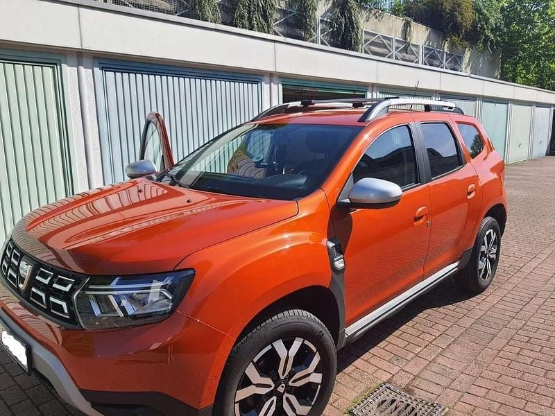Orange Gebraucht 2022 Dacia Duster Prestige SUV | 15.000 € (Superpreis) - Bild 1/4