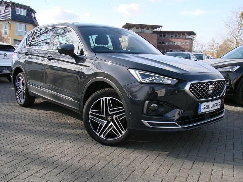 Grau Gebraucht 2020 Seat Tarraco 4Drive SUV | 29.980 € (Superpreis) - Bild 1/4