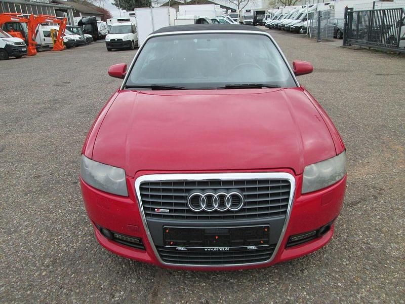 Gebraucht Audi A4 Cabriolet 163 PS (119 kW) 2002 Rot Cabrio