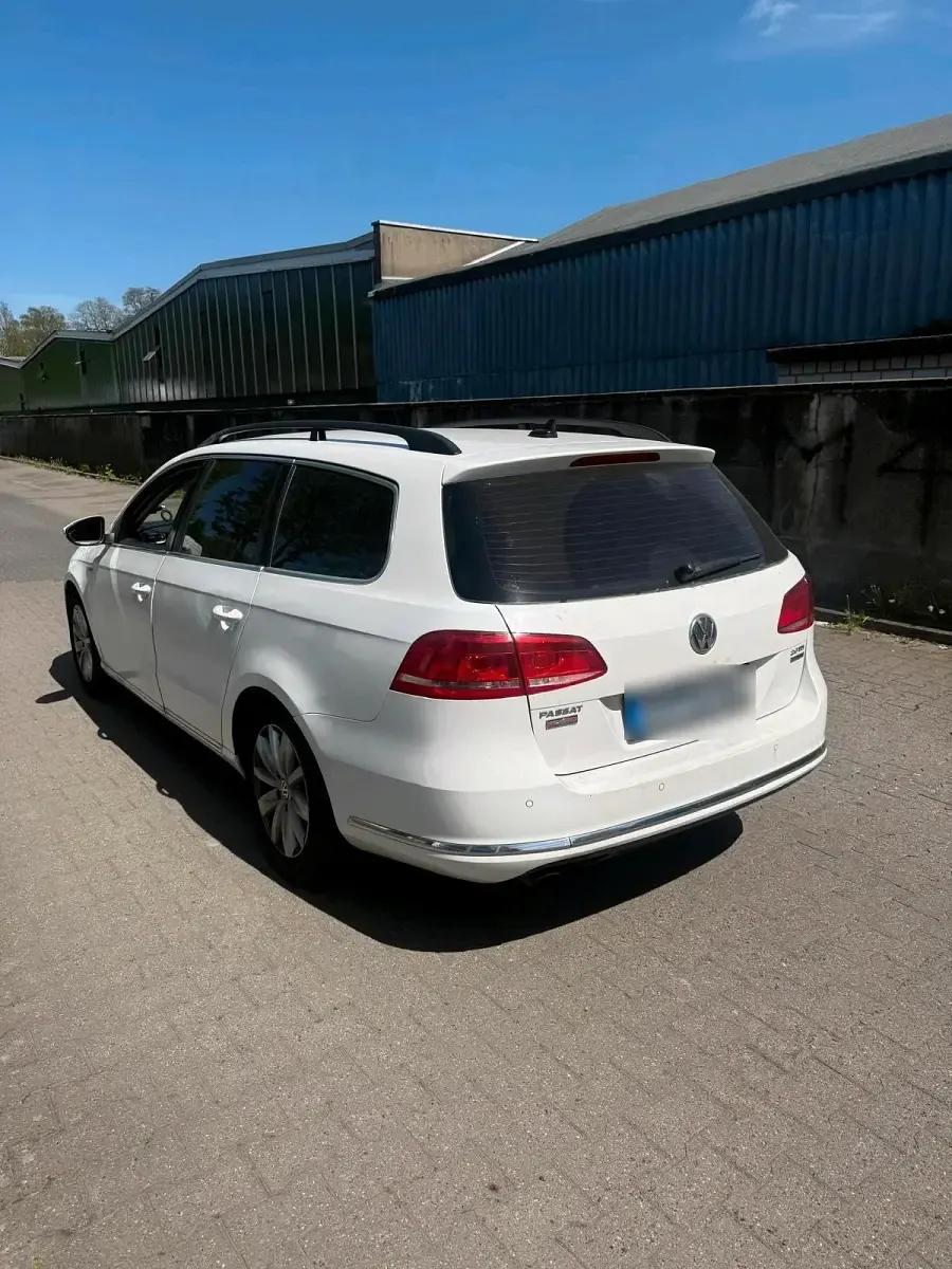 Usata VW Passat 140 CV (102 kW) 2013 Bianco Station wagon