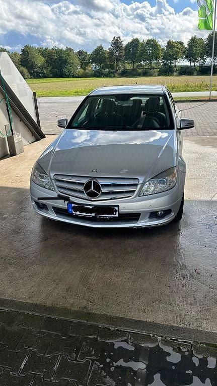 Gebraucht Mercedes C180 156 PS (114 kW) 2009 Grau Limousine