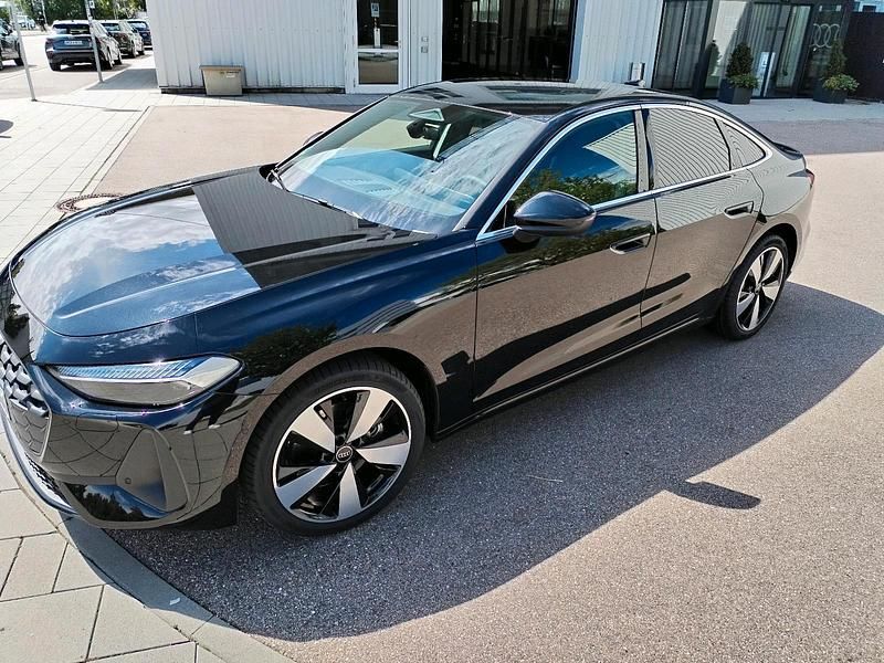 Gebraucht Audi A5 Basis 150 PS (110 kW) 2025 Schwarz Limousine