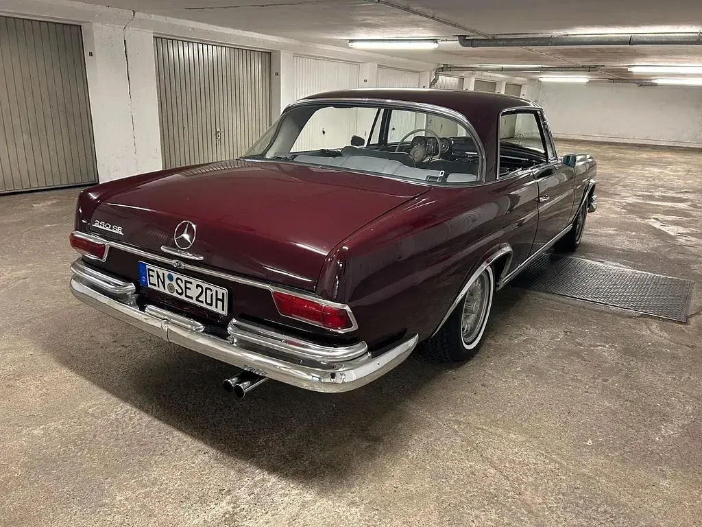 Gebraucht Mercedes W111 SE 170 PS (125 kW) 1965 Rot Coupé