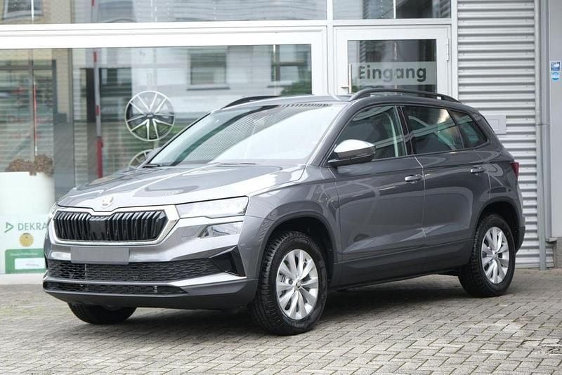 Grau Neu 2025 Skoda Karoq SUV | 36.390 € (Guter Preis) - Bild 1/4