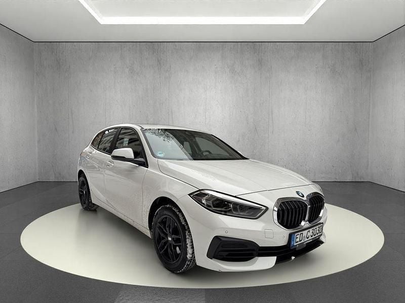 Gebraucht BMW 118 Advantage 136 PS (100 kW) 2023 Weiß Kleinwagen
