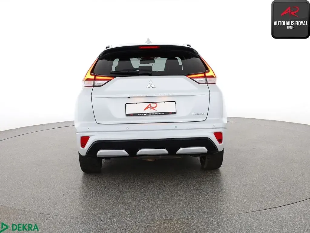 Gebraucht Mitsubishi Eclipse Cross Select 188 PS (138 kW) 2022 Titanweiss SUV