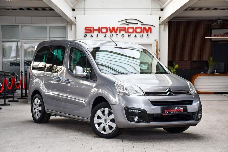 Gebraucht Citroën Berlingo SELECTION 110 PS (80 kW) 2018 Grau Van / Kleinbus