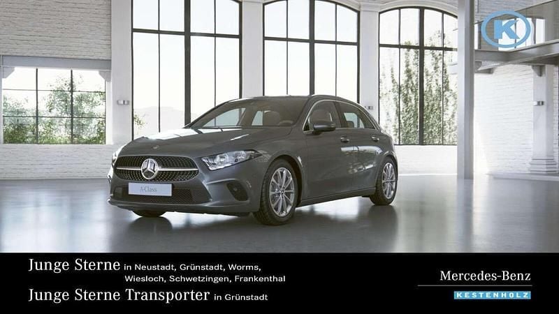 Grau Gebraucht 2019 Mercedes A200 Progressive Limousine | 22.290 € (Fairer Preis) - Bild 1/4