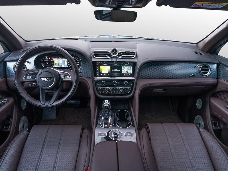 Gebraucht Bentley Bentayga 549 PS (403 kW) 2025 Grün SUV