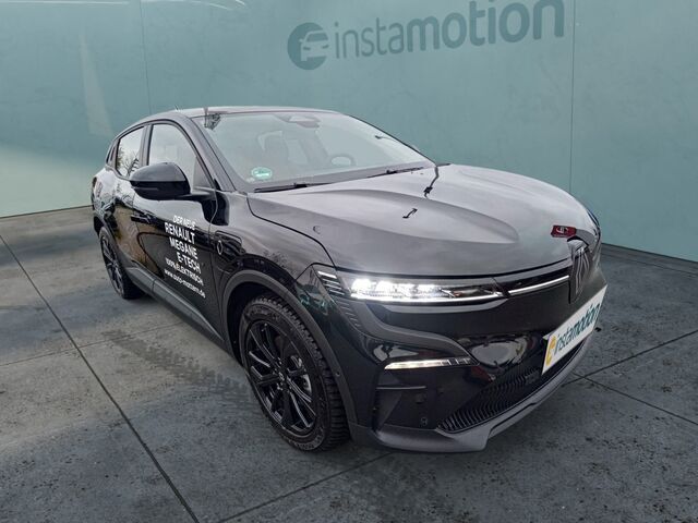 Schwarz Gebraucht 2022 Renault Mégane Evolution Limousine | 29.490 € (Etwas zu teuer) - Bild 1/2