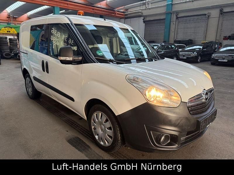 Gebraucht Opel Combo 90 PS (66 kW) 2014 Weiß Van / Kleinbus