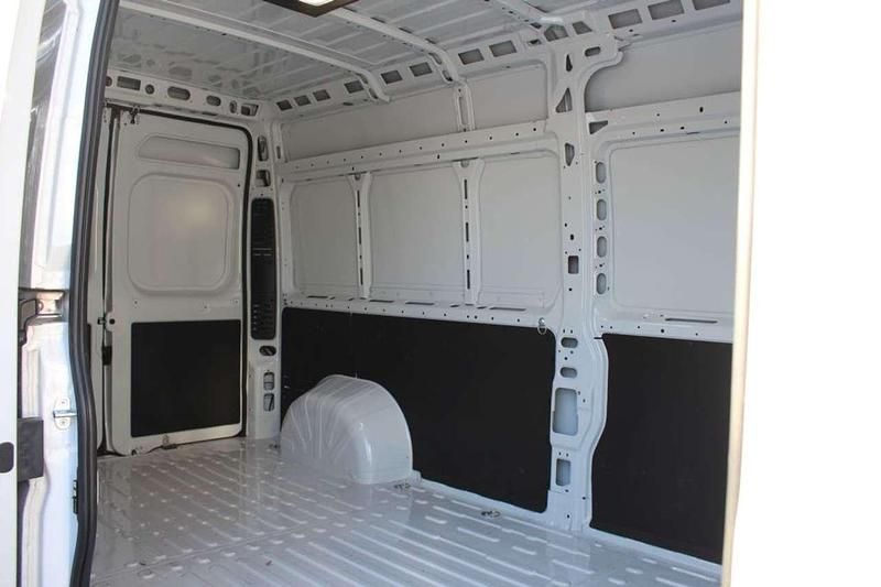 Gebraucht Citroën Jumper 140 PS (102 kW) 2025 Eisweiß Van / Kleinbus